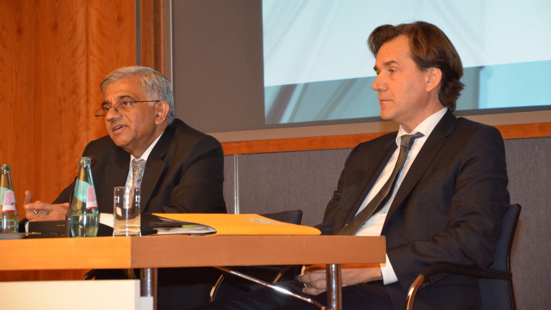 Diwakar Gupta (left) and Roland Siller