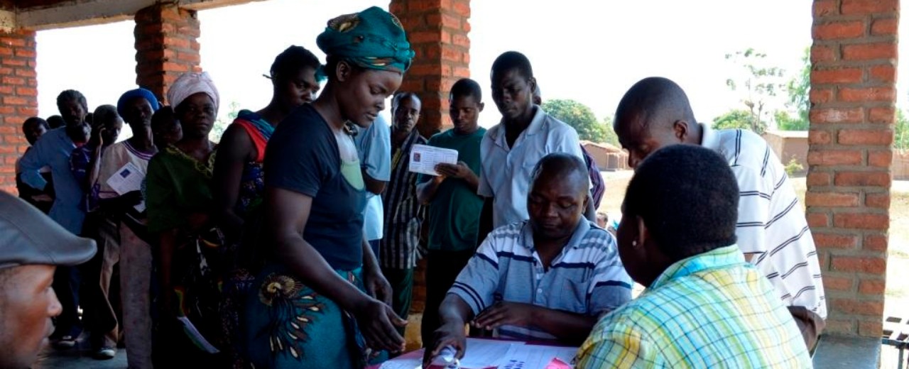 People receiving their payment