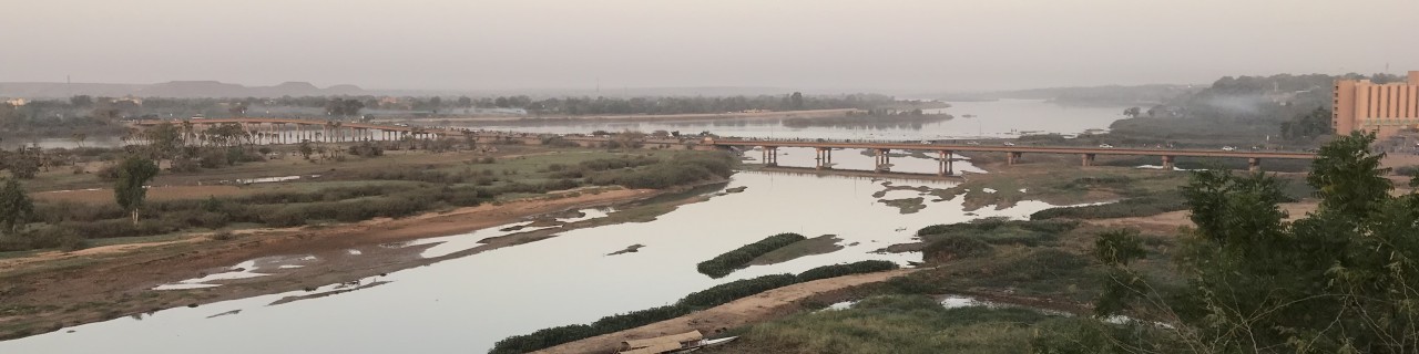 Fluss in Niger zur Morgenstunde