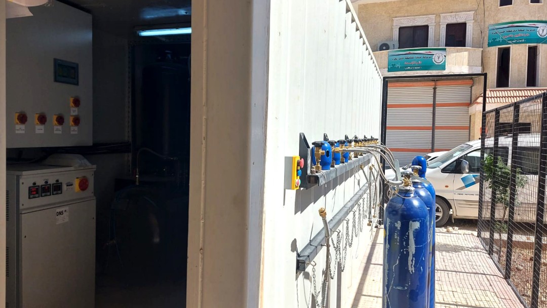 An oxygen generator and 50 oxygen cylinders were delivered to Aleppo Governorate - for a COVID 19 hospital.