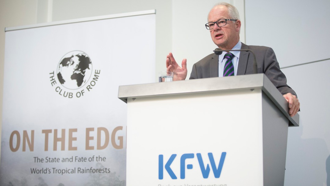Claude Martin, Autor und früherer WWF-Generaldirektor