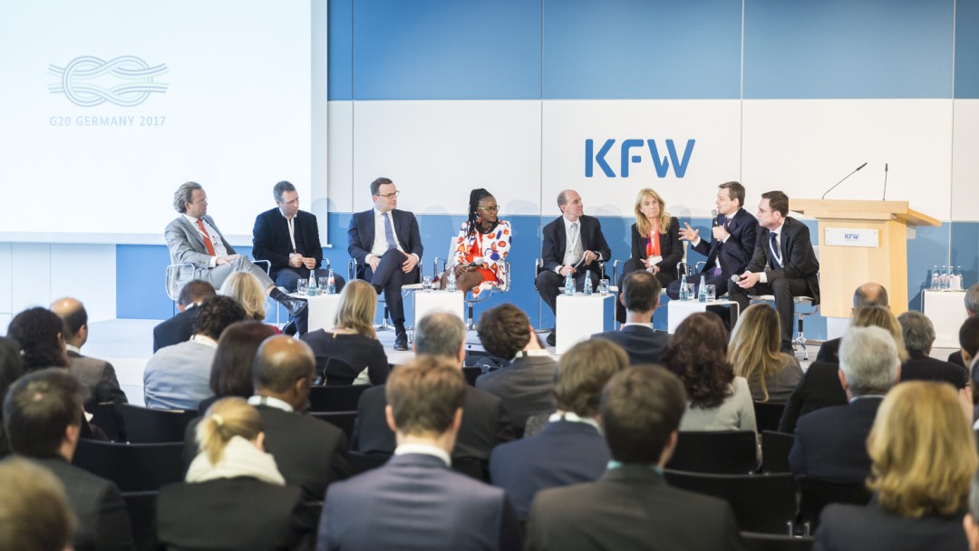 Panel including State Secretaries Jens Spahn (BMF) and Thomas Silberhorn (BMZ), Dr Hengster from KfW’s Executive Board and representatives of international FinTech companies