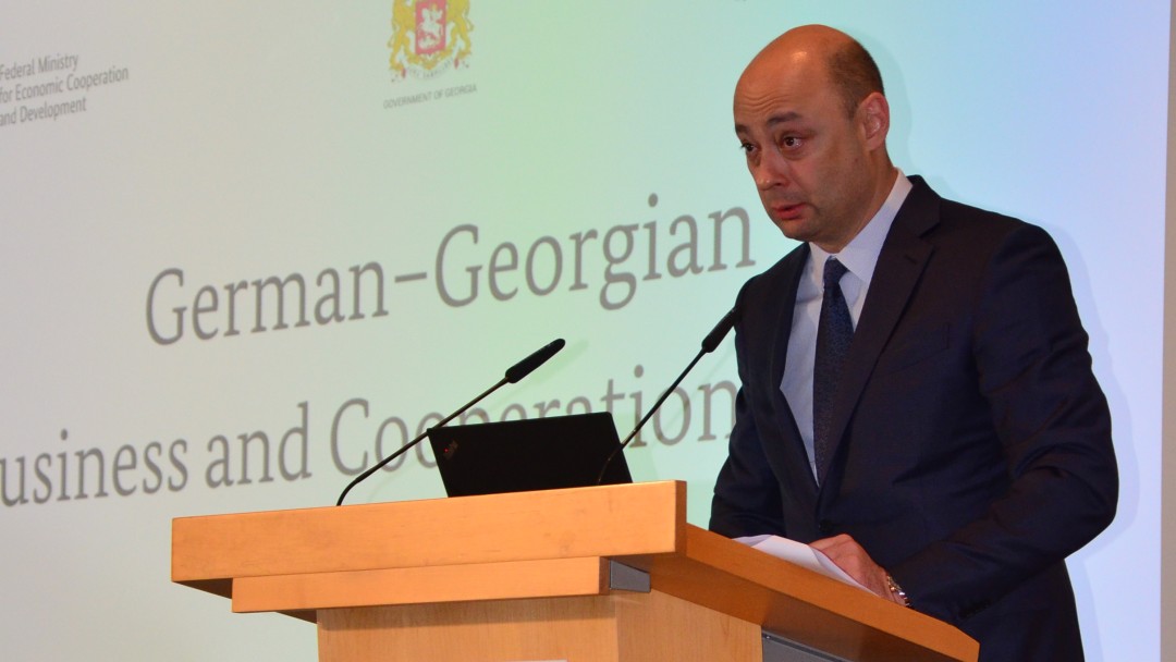 Der georgische Wirtschaftsminister Giorgi Kobulia