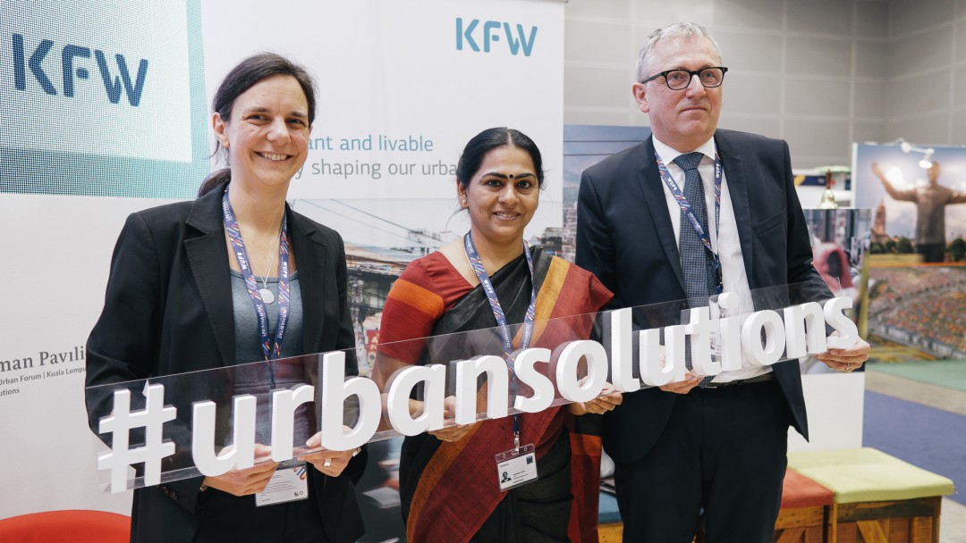 Kirsten Offermanns, KfW, Soumini Jain, Bürgermeisterin von Kochi/Indien und Dr. Peter Kurz, OB der Stadt Mannheim diskutierten über Finanzierungsmöglichkeiten von Städten im globalen Süden.