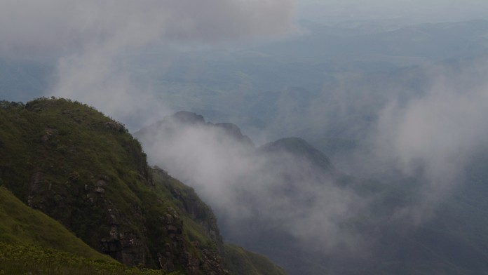 Landschaft eines Nationalparks mit Wolken