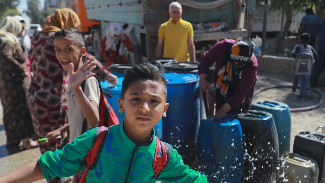 Vulnerable communities in Hasakeh receive water from the mains again – instead of from canisters