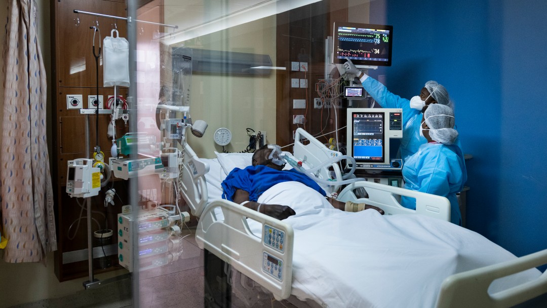 Corona patient in the intensive care unit