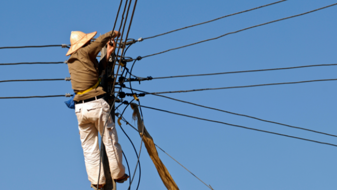 Stromübertragung und ländliche Elektrifizierung in Kambodscha